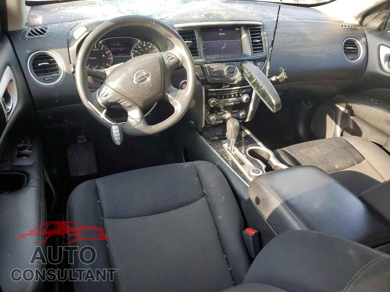 NISSAN PATHFINDER 2018 - 5N1DR2MM4JC641762