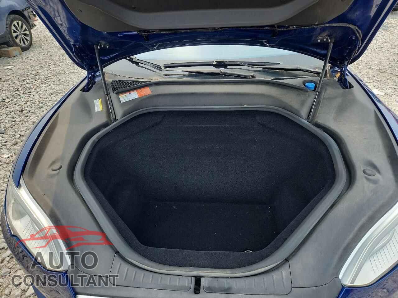TESLA MODEL S 2015 - 5YJSA1E25FF116147
