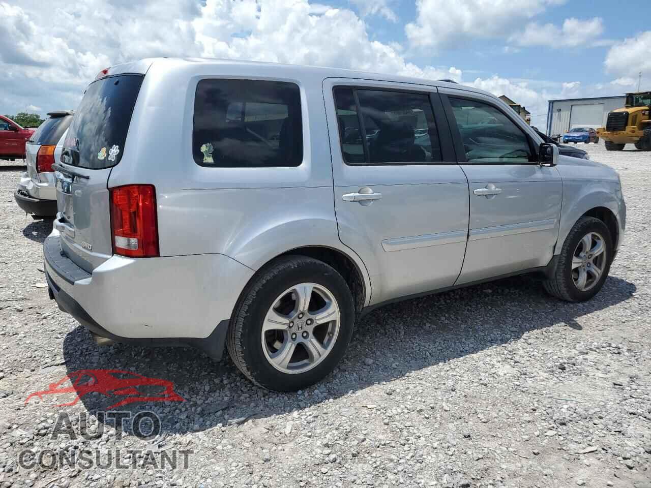 HONDA PILOT 2013 - 5FNYF4H59DB023051