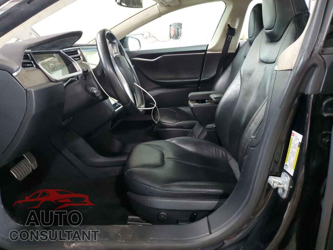 TESLA MODEL S 2012 - 5YJSA1DN2CFS00210