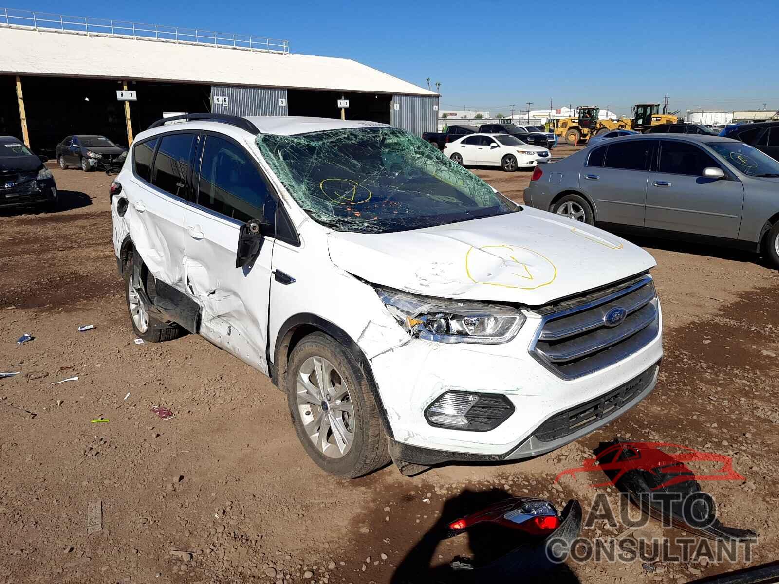 FORD ESCAPE 2017 - 1FMCU0G94HUE97270