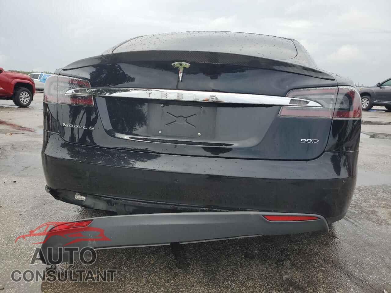 TESLA MODEL S 2016 - 5YJSA1E20GF132323