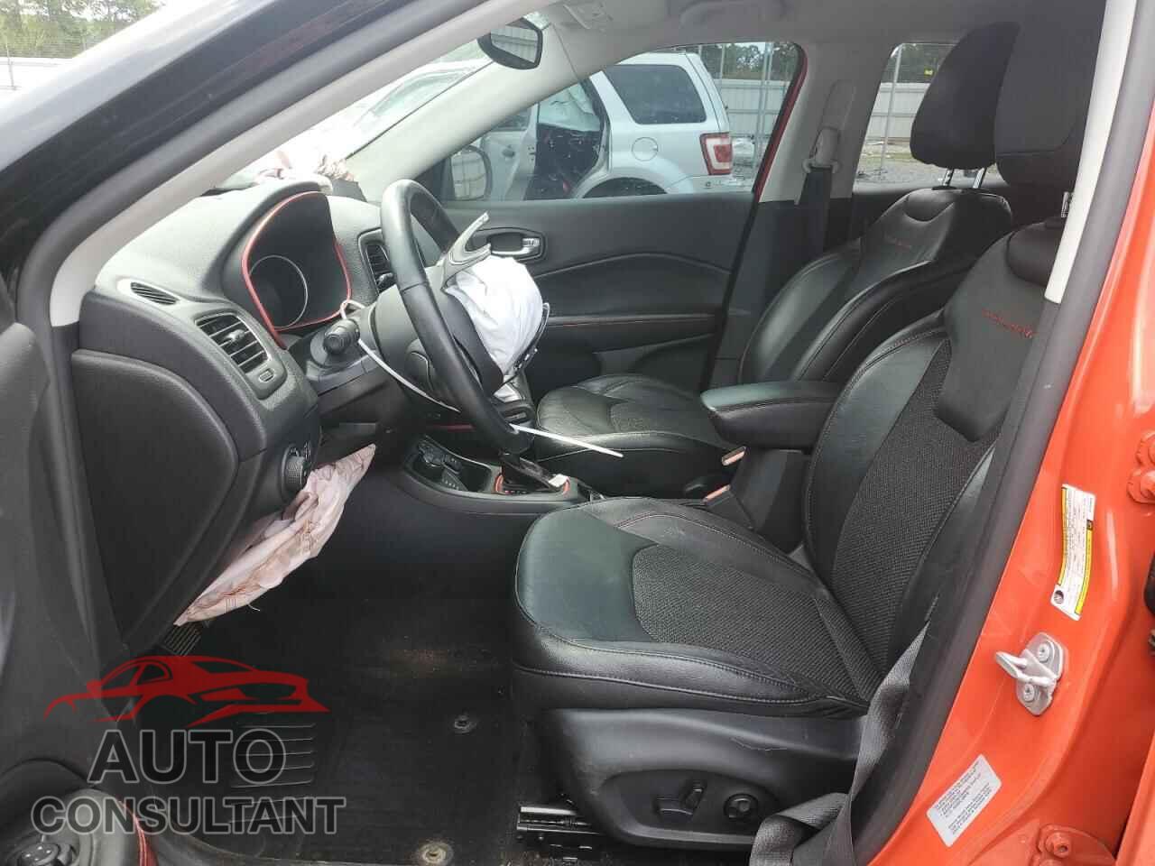 JEEP COMPASS 2018 - 3C4NJDDB0JT128653