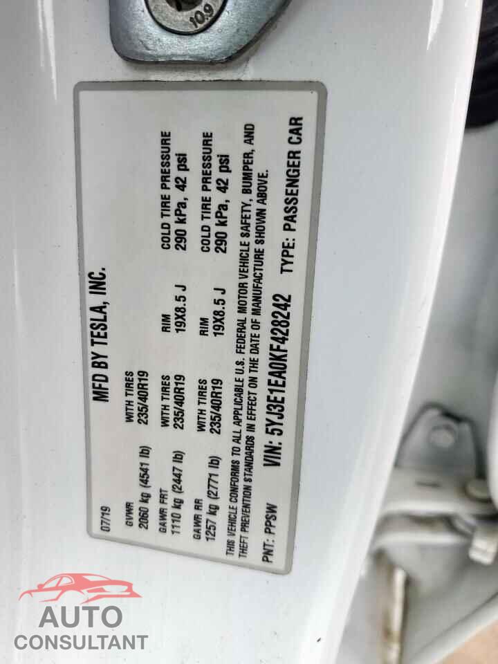 TESLA MODEL 3 2019 - 5YJ3E1EA0KF428242
