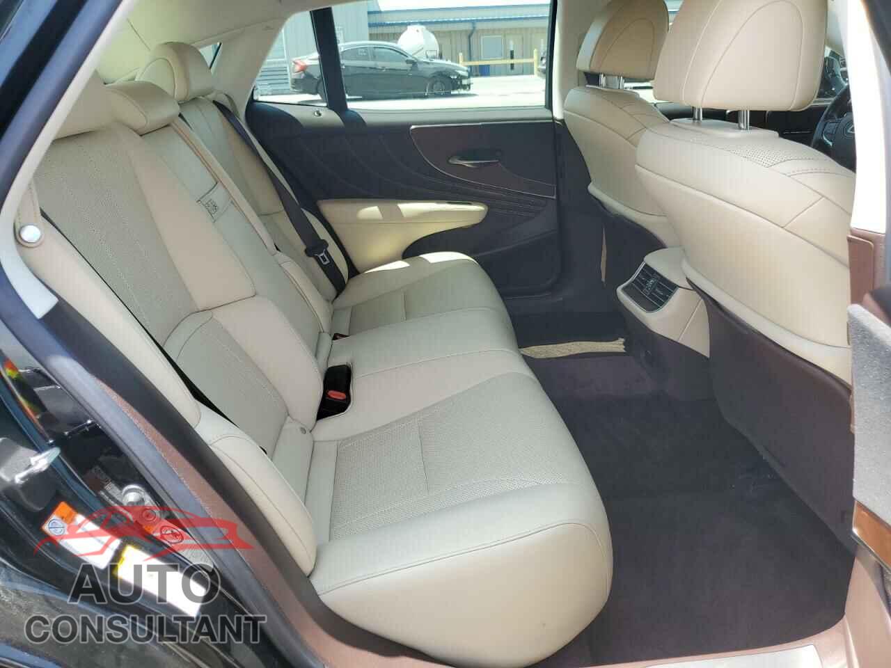LEXUS LS500 2019 - JTHB51FF2K5008729