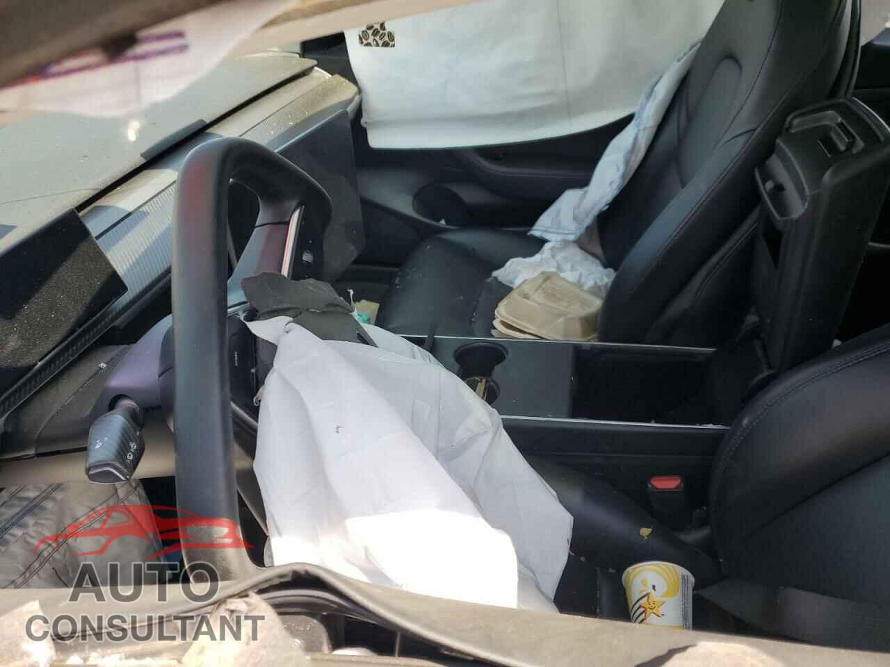 TESLA MODEL 3 2020 - 5YJ3E1EAXLF705190