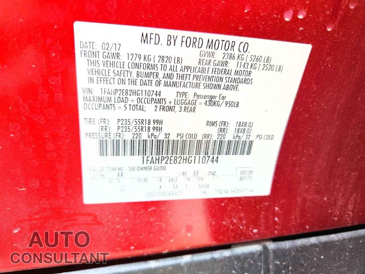 FORD TAURUS 2017 - 1FAHP2E82HG110744