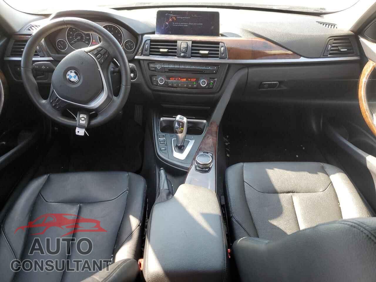 BMW 3 SERIES 2014 - WBA3C1C52EK116830