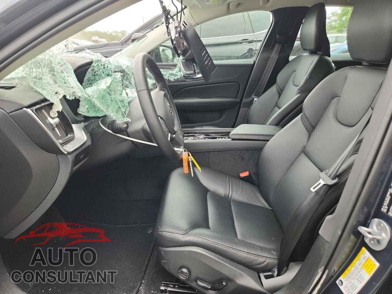 VOLVO S60 CORE 2024 - 7JRL12TK2RG312443