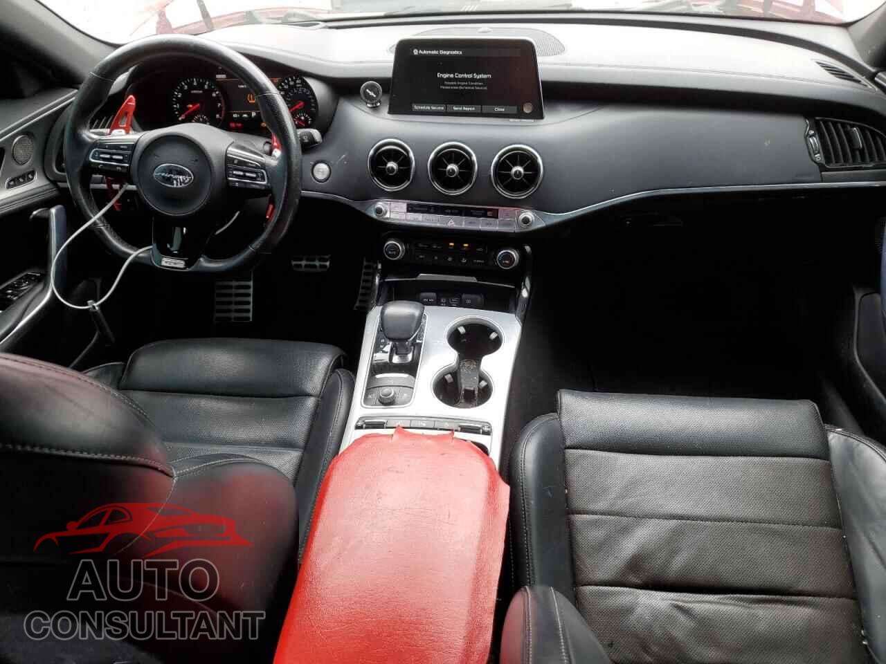 KIA STINGER 2018 - KNAE55LC5J6030388