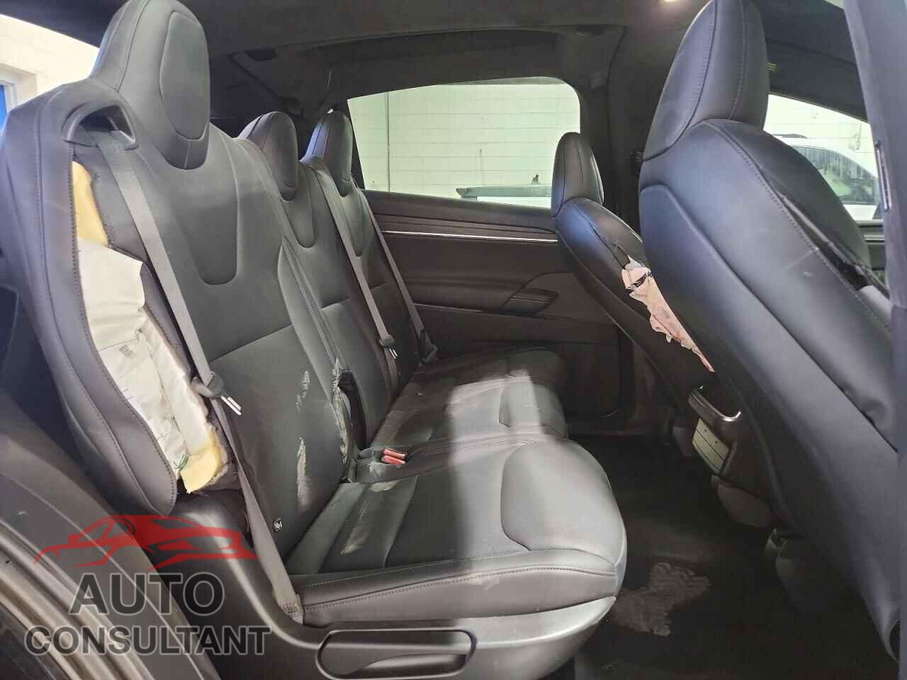 TESLA MODEL X 2024 - 7SAXCDE54RF444663