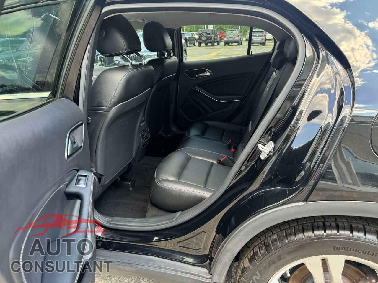 MERCEDES-BENZ GLA-CLASS 2015 - WDCTG4EB4FJ123761