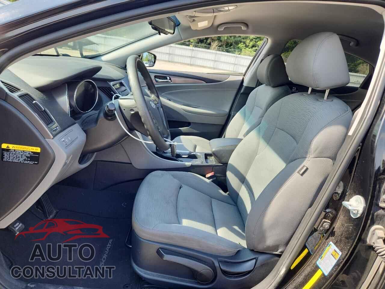 HYUNDAI SONATA 2014 - KMHEC4A48EA110197