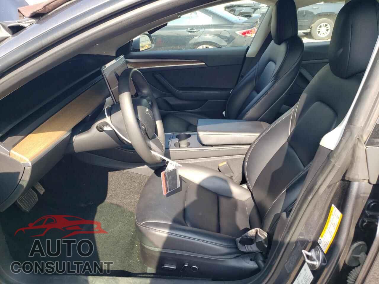 TESLA MODEL 3 2022 - 5YJ3E1EB0NF180264