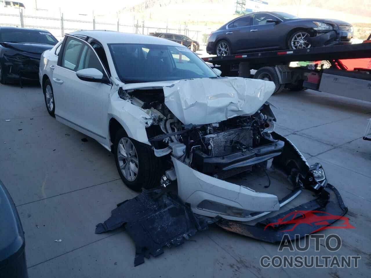 VOLKSWAGEN PASSAT 2017 - 1VWAT7A35HC054866