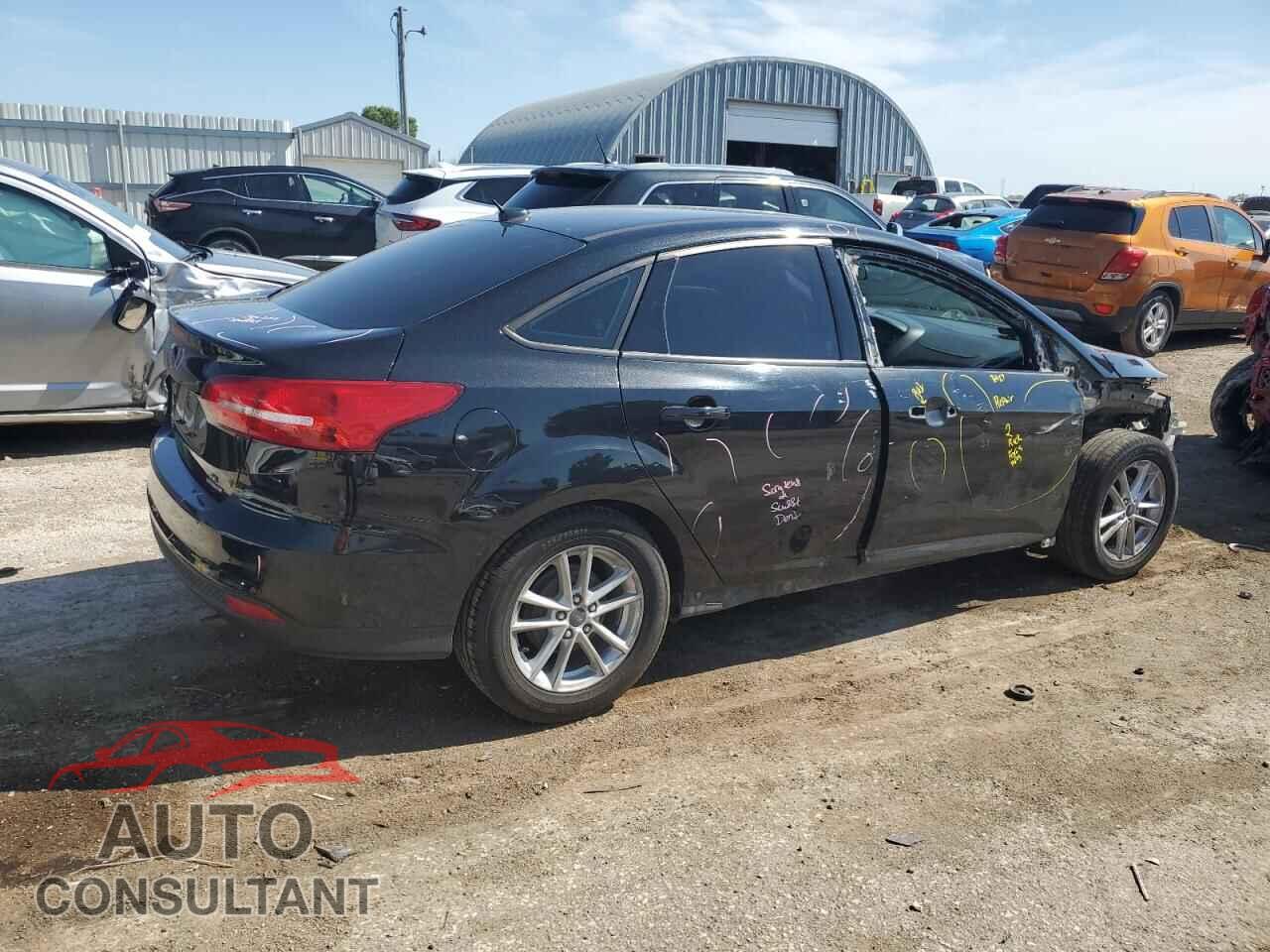 FORD FOCUS 2015 - 1FADP3F2XFL287500