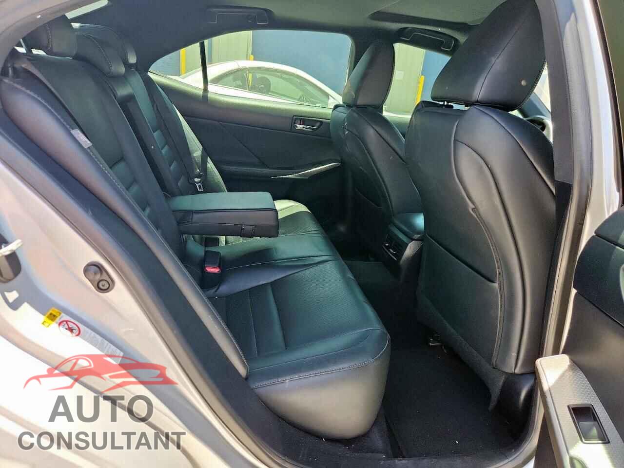 LEXUS IS 2014 - JTHBF1D23E5031180