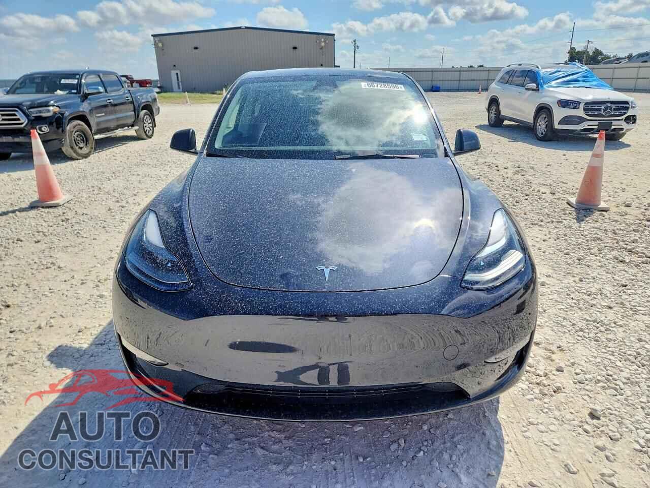 TESLA MODEL Y 2024 - 7SAYGDED4RF018505