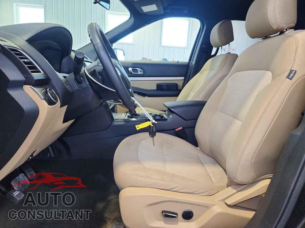 FORD EXPLORER 2017 - 1FM5K7B83HGD20083