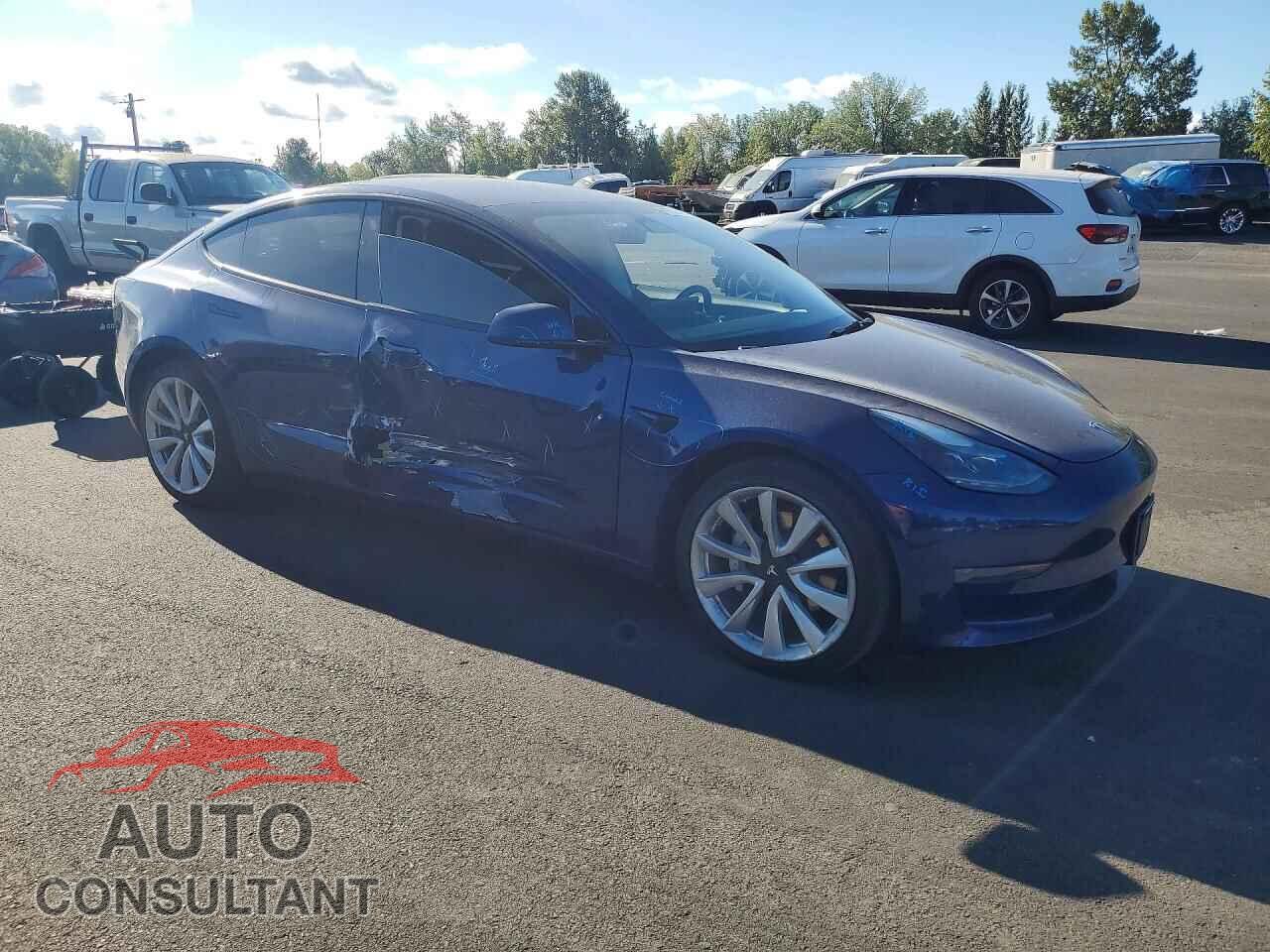 TESLA MODEL 3 2022 - 5YJ3E1EA8NF372300