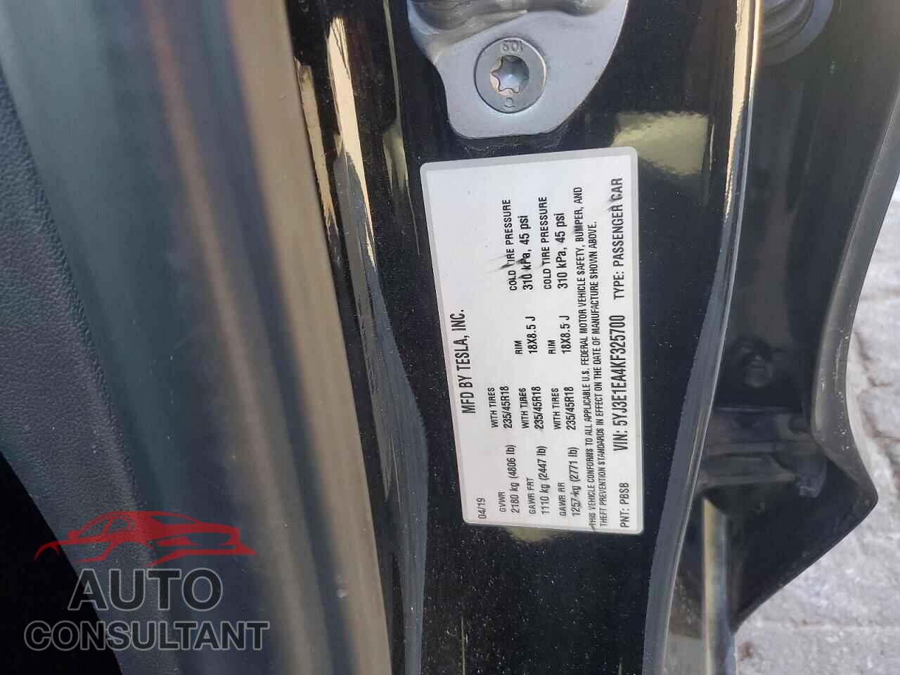 TESLA MODEL 3 2019 - 5YJ3E1EA4KF325700