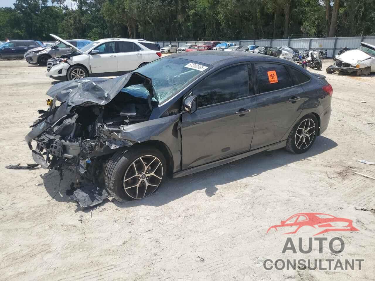 FORD FOCUS 2015 - 1FADP3F27FL215623
