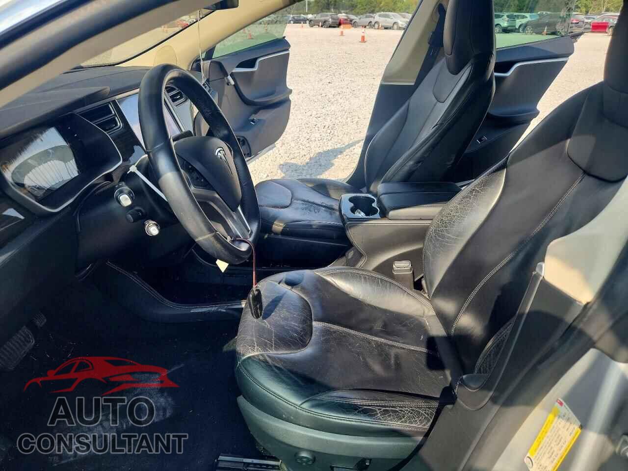 TESLA MODEL S 2014 - 5YJSA1H12EFP61016