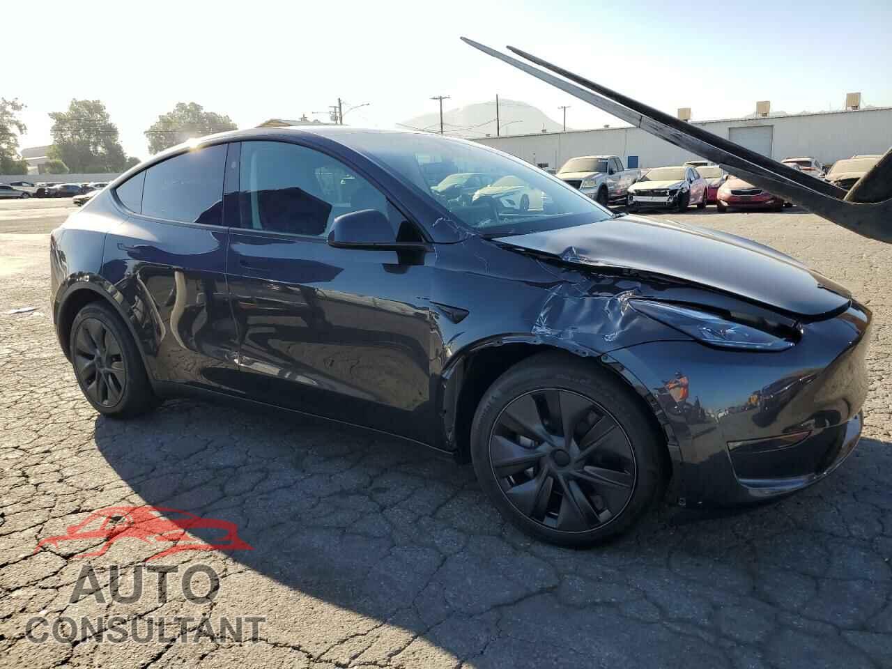 TESLA MODEL Y 2024 - 7SAYGDED1RF121025