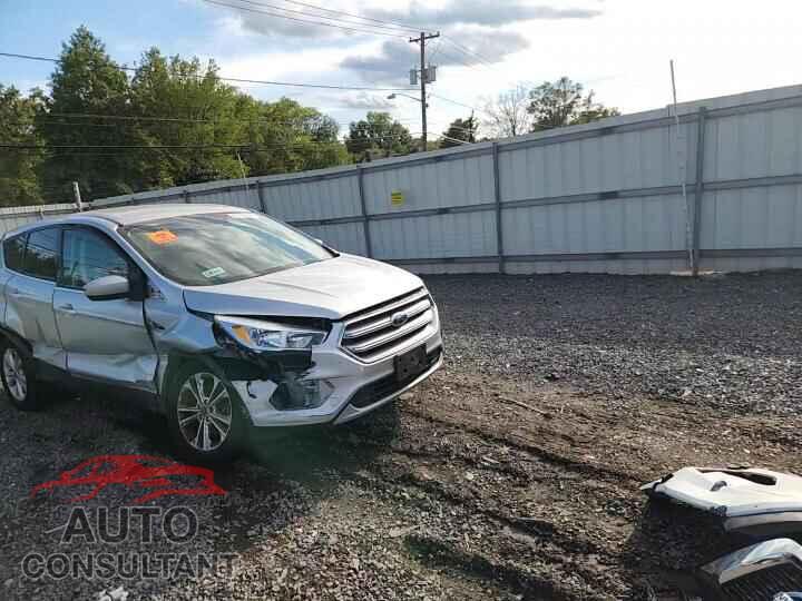 FORD ESCAPE 2017 - 1FMCU9GD0HUF00643