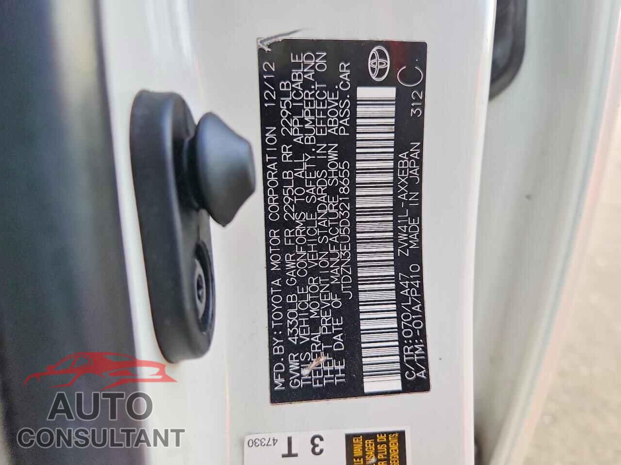 TOYOTA PRIUS 2013 - JTDZN3EU5D3218655