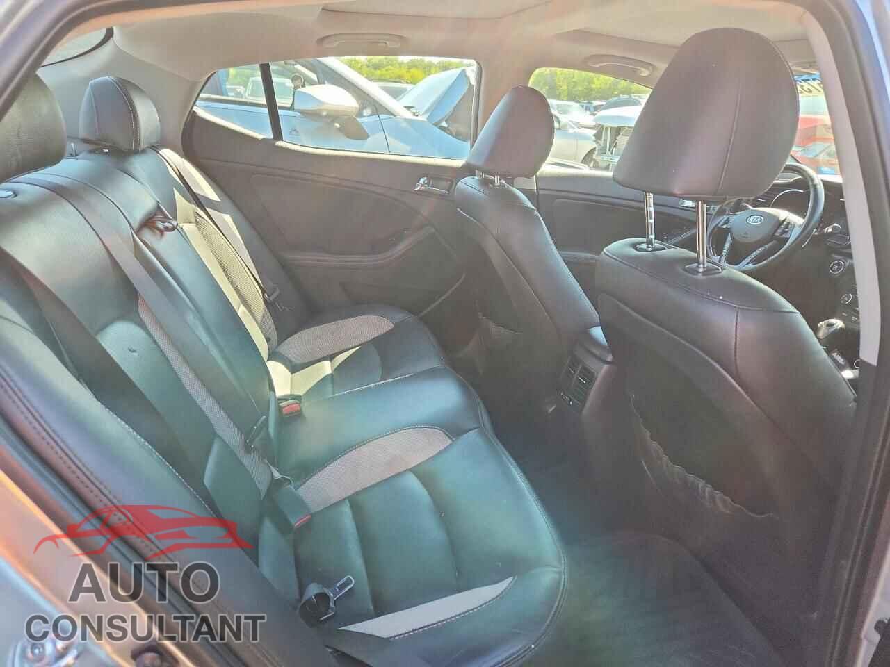 KIA OPTIMA 2012 - 5XXGR4A69CG024122
