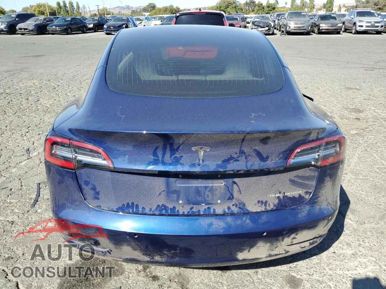 TESLA MODEL 3 2018 - 5YJ3E1EB9JF097684