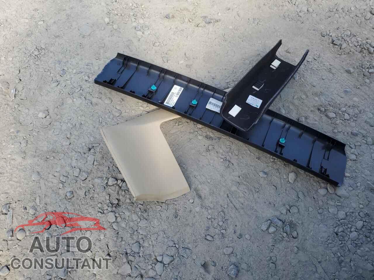 TESLA MODEL S 2013 - 5YJSA1BG1DFP08450