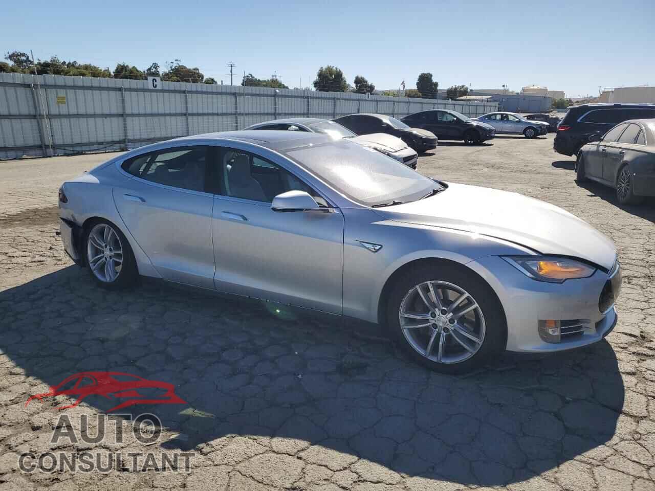 TESLA MODEL S 2013 - 5YJSA1CN3DFP13484