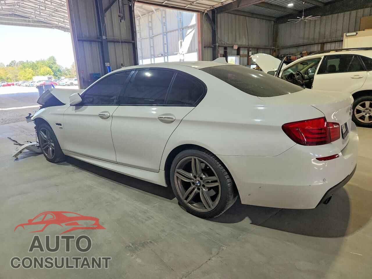 BMW 5 SERIES 2012 - WBAFU7C58CDU60032