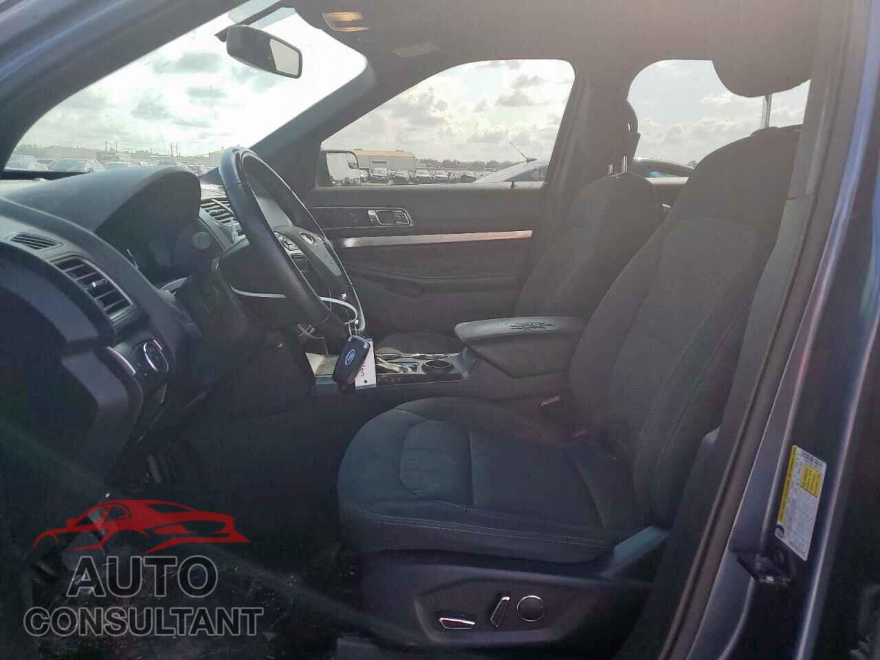 FORD EXPLORER 2018 - 1FM5K7D87JGB97195