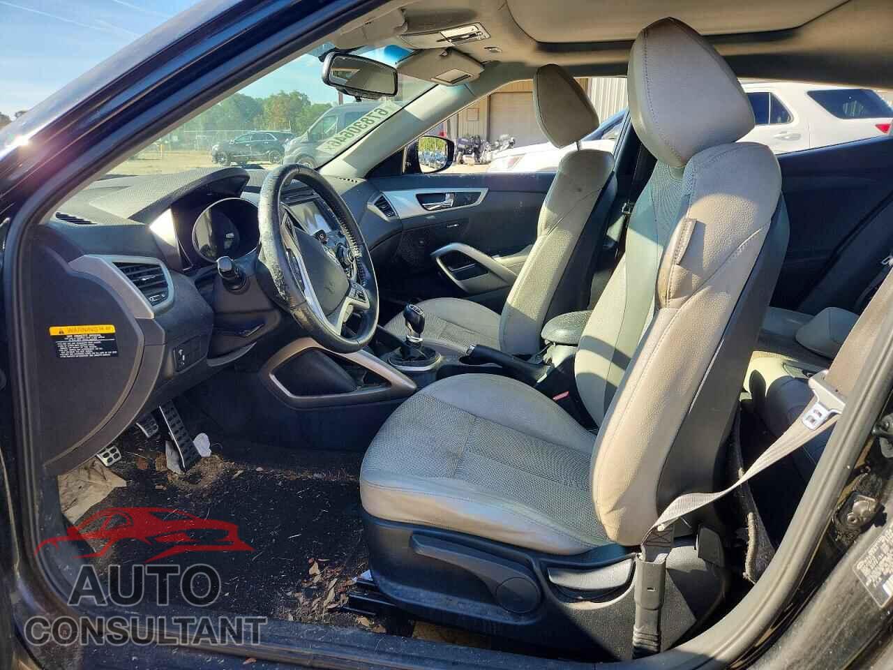 HYUNDAI VELOSTER 2013 - KMHTC6AD9DU131821
