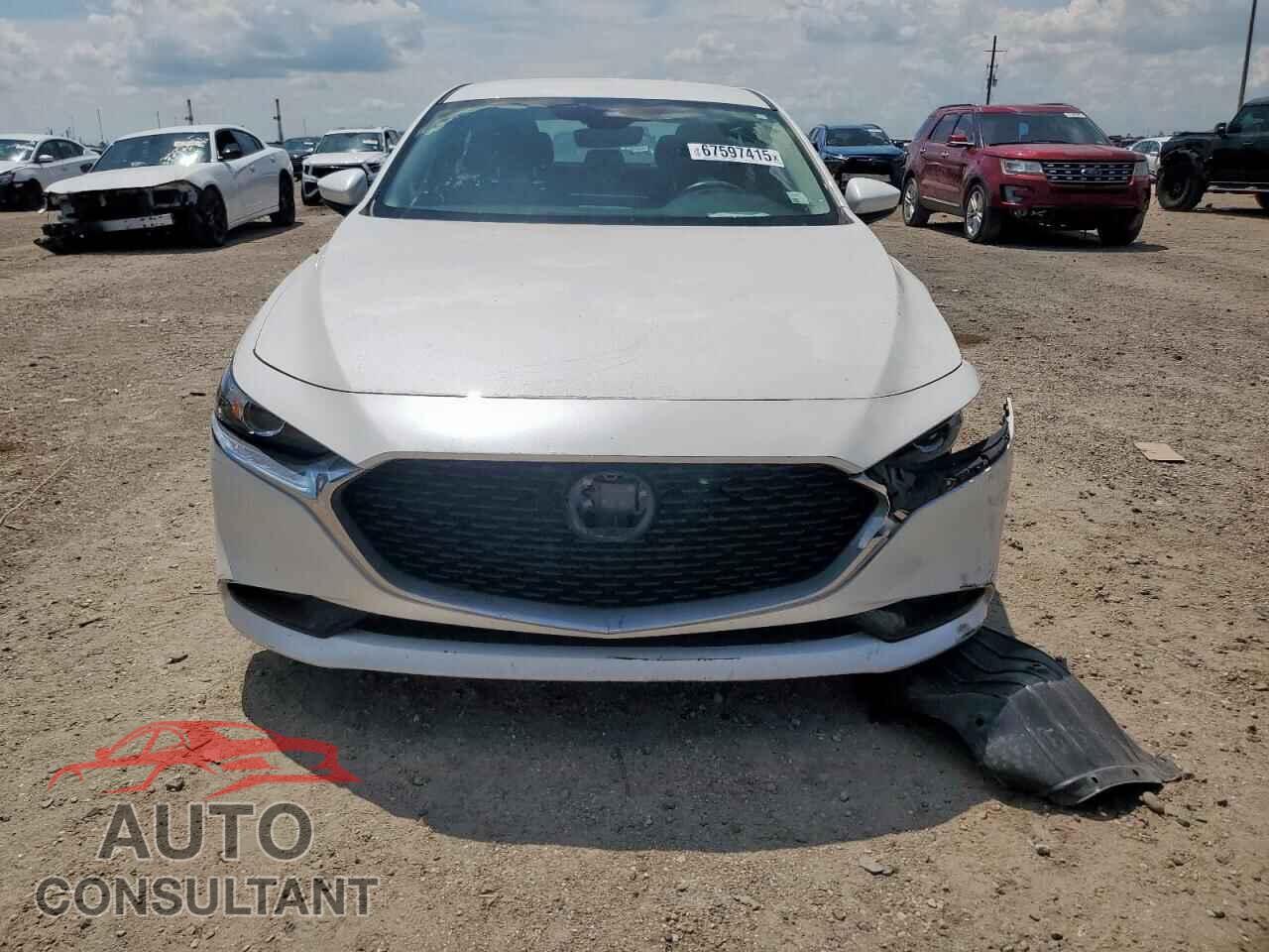 MAZDA 3 2019 - 3MZBPADL9KM111318