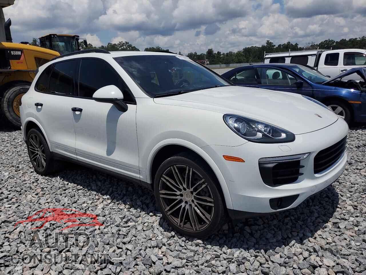 PORSCHE CAYENNE 2017 - WP1AA2A24HKA87414