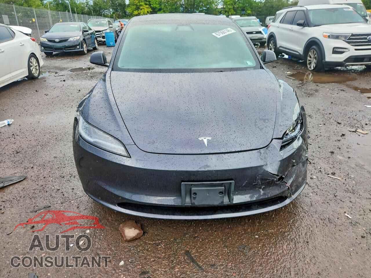 TESLA MODEL 3 2025 - 5YJ3E1EA3SF964828