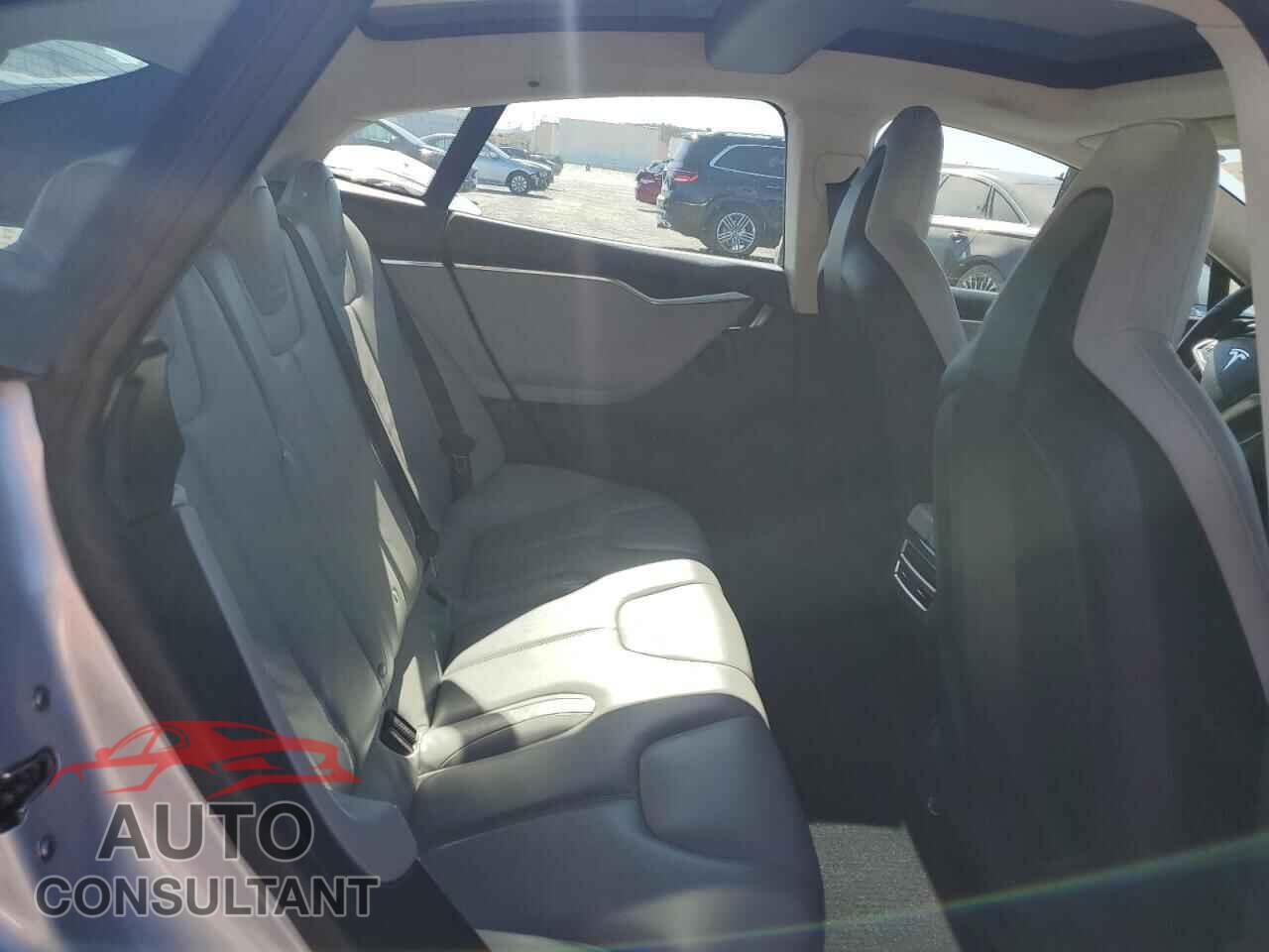 TESLA MODEL S 2013 - 5YJSA1CN3DFP13484