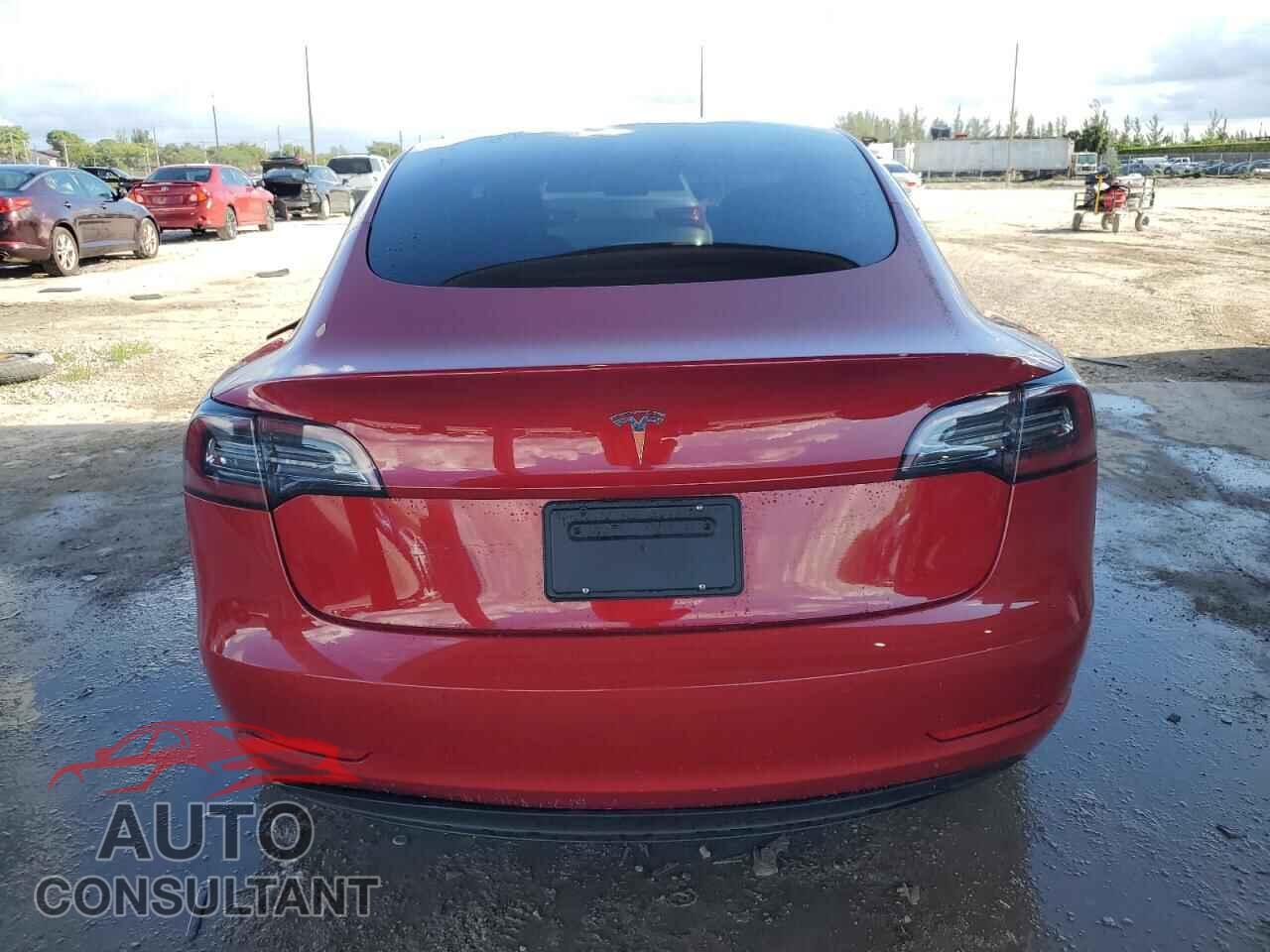 TESLA MODEL 3 2021 - 5YJ3E1EA1MF921236