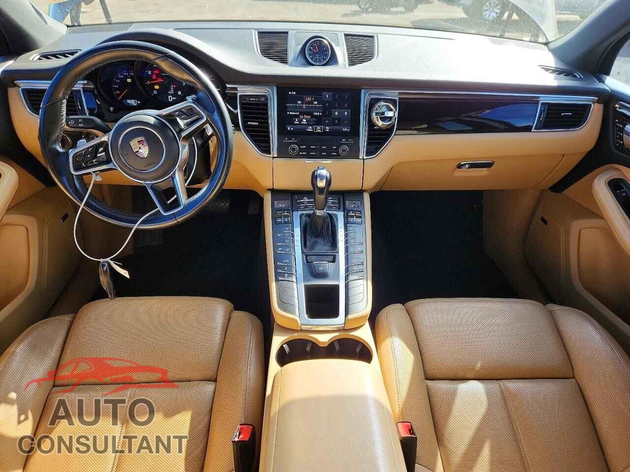 PORSCHE MACAN 2018 - WP1AA2A54JLB24343