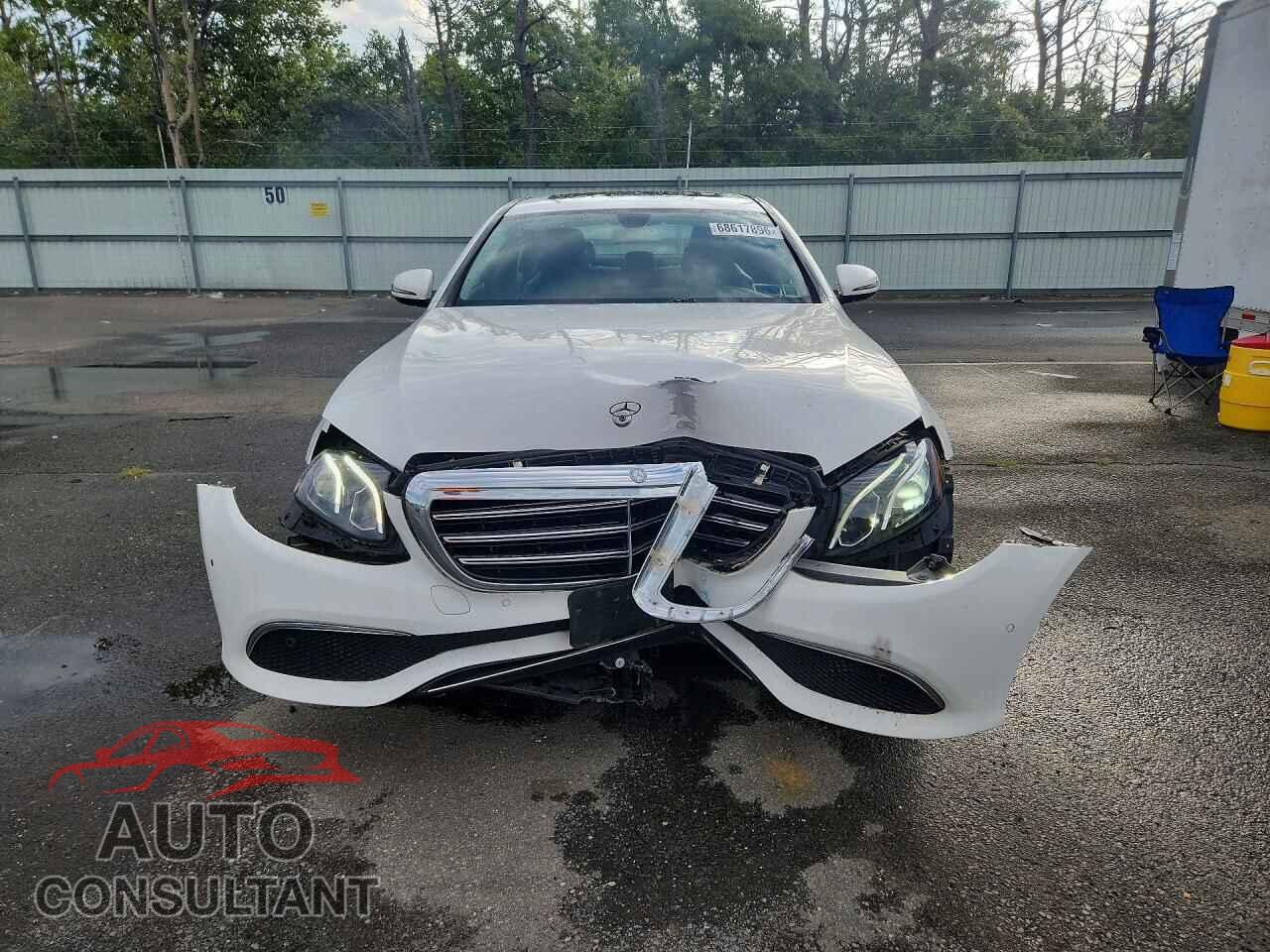 MERCEDES-BENZ E-CLASS 2017 - WDDZF4KB3HA145699
