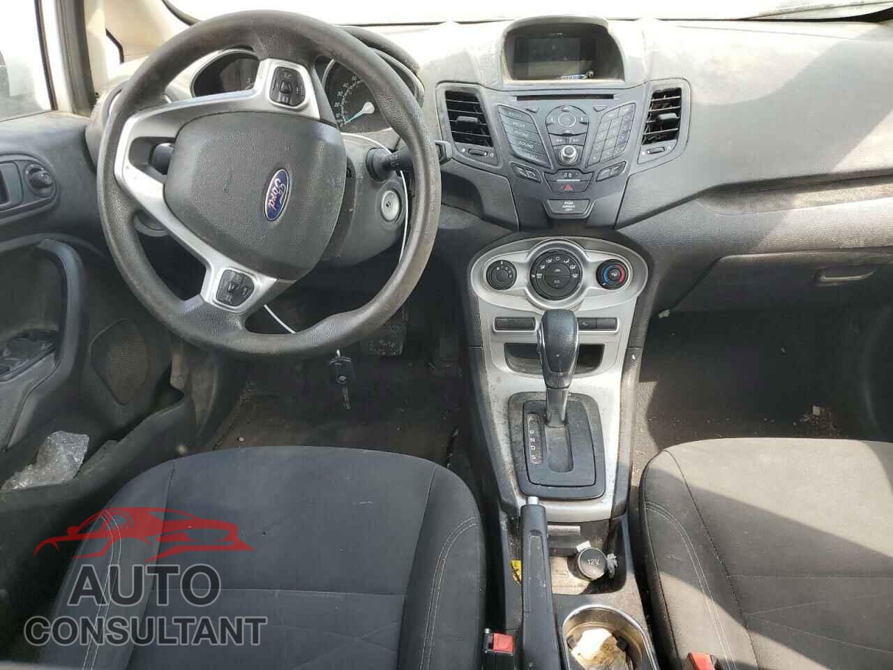 FORD FIESTA 2017 - 3FADP4EJXHM156048