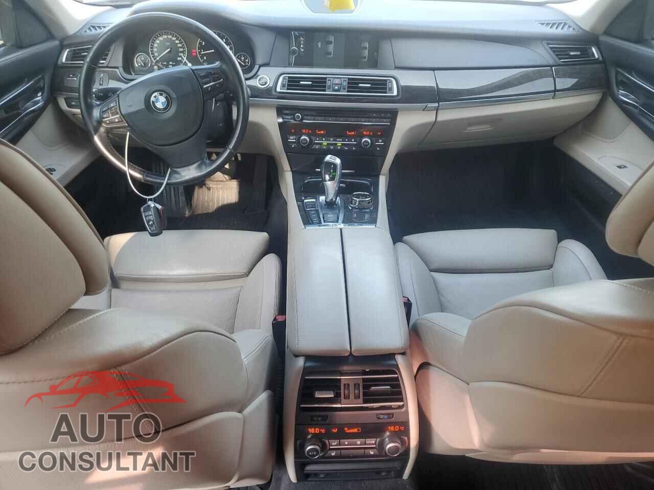 BMW 7 SERIES 2011 - WBAKC8C52BC433470