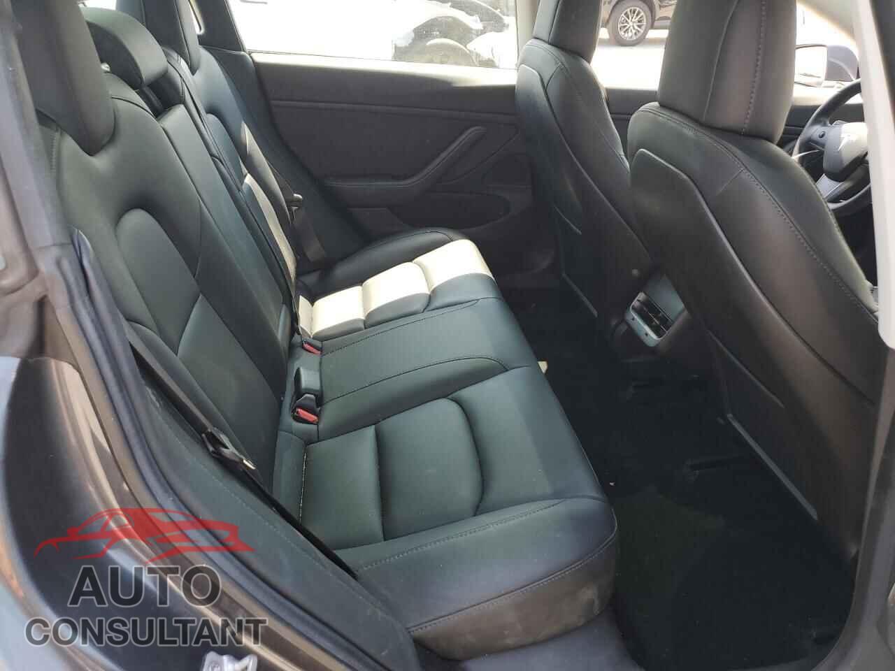 TESLA MODEL 3 2018 - 5YJ3E1EA5JF101589