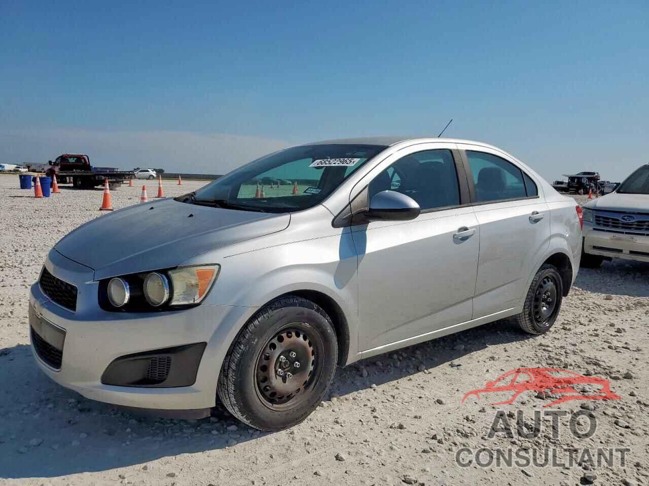 CHEVROLET SONIC 2015 - 1G1JA5SH9F4106491