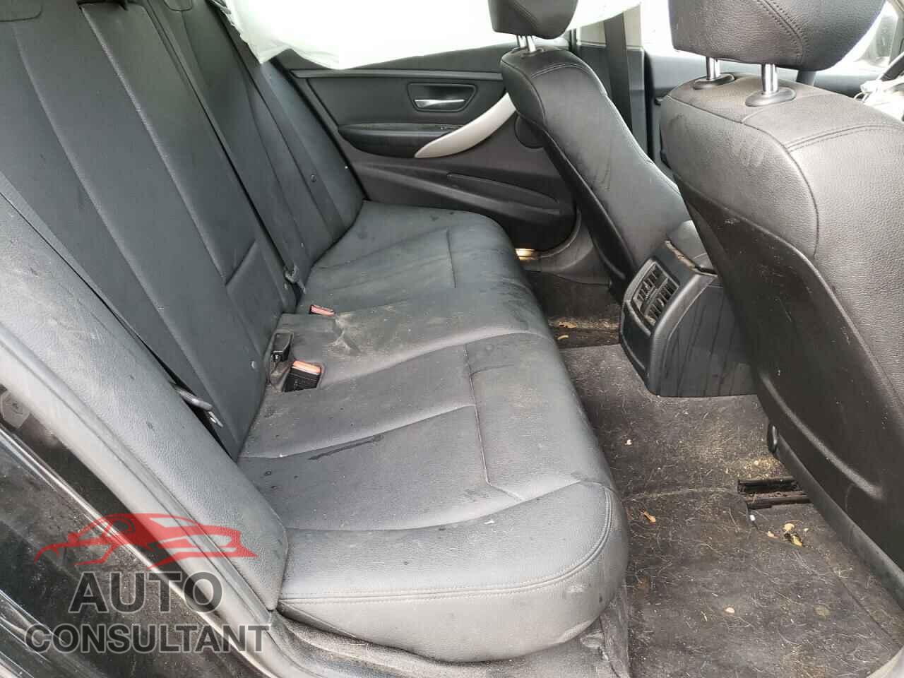 BMW 3 SERIES 2016 - WBA8A9C55GK617692