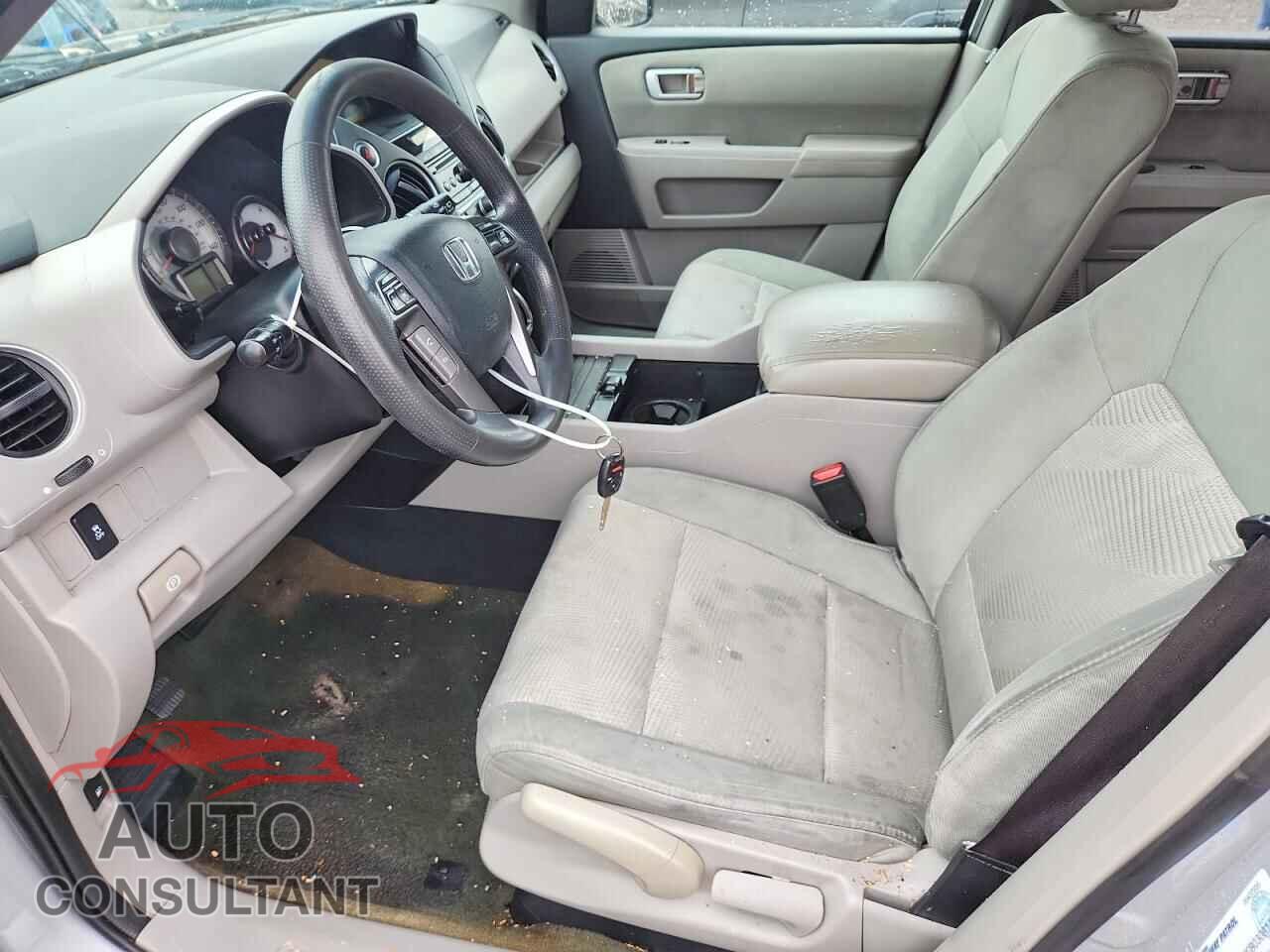 HONDA PILOT 2015 - 5FNYF4H27FB030914